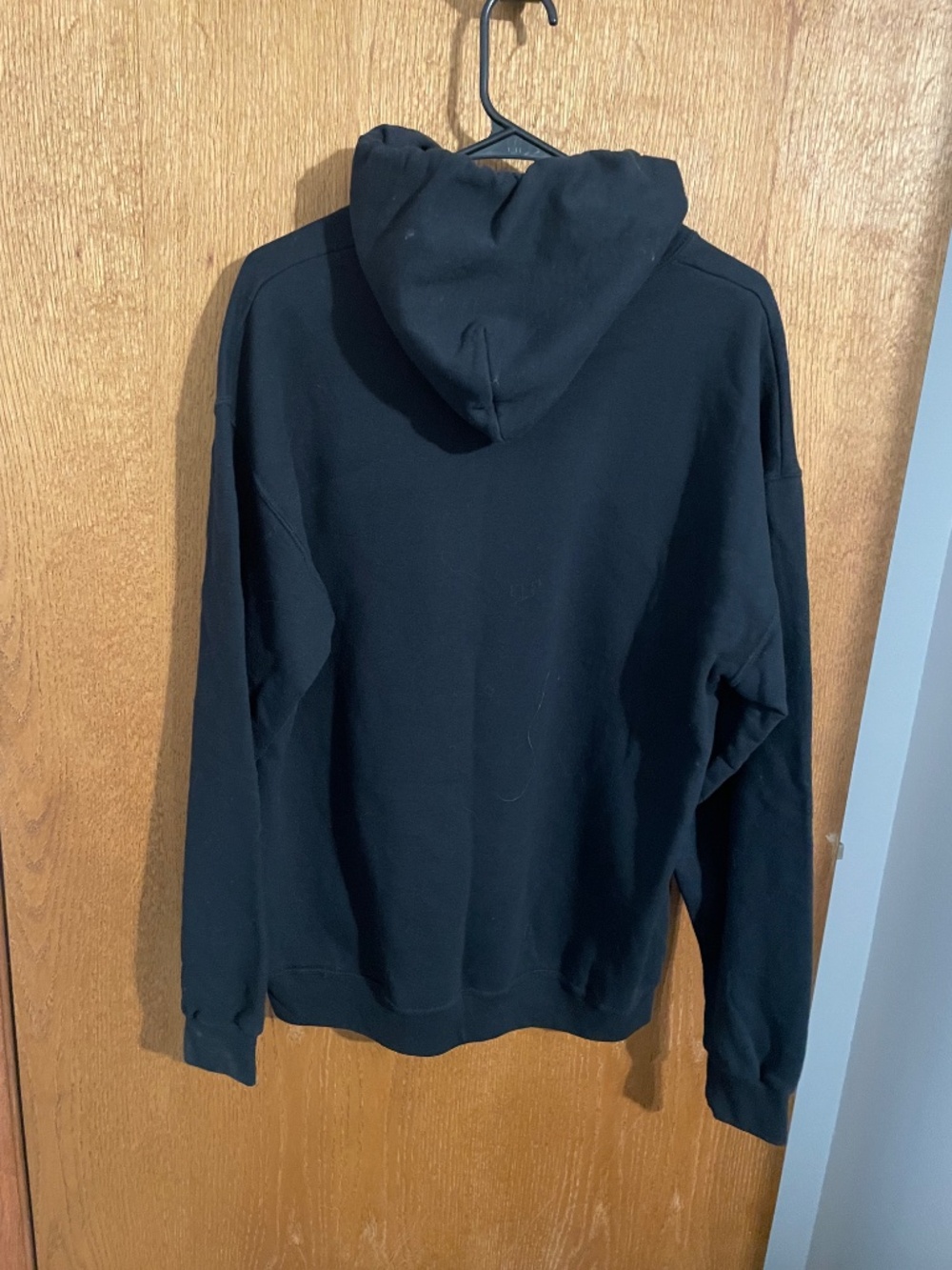 Sweatshirt - Picture 2 of 3